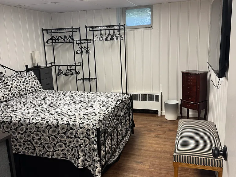 132 Woodbine St #1 — Photo 17