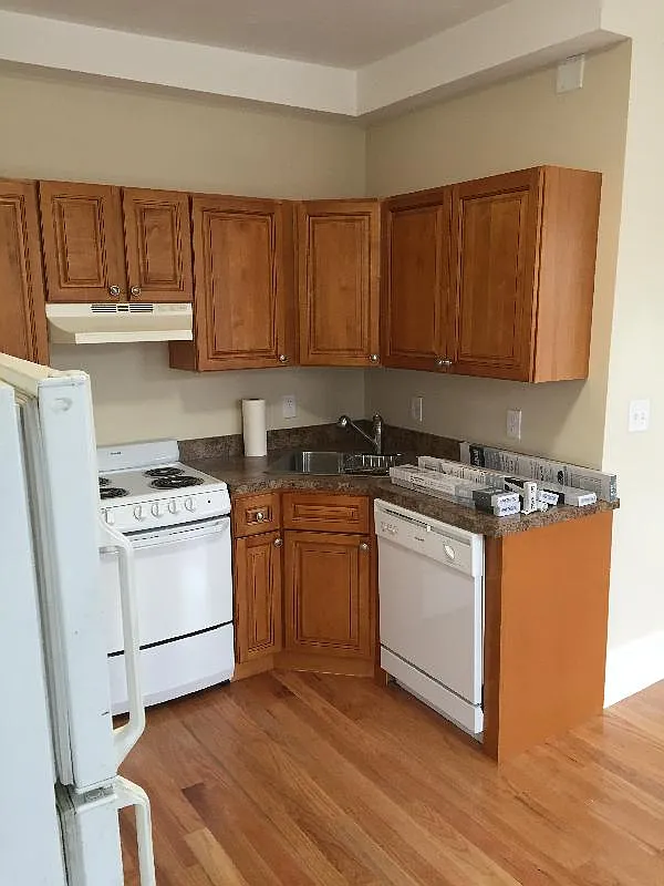 Building Photo - 887 Huntington Ave #5X