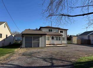 710 Ruskin Ave, Algonac, MI 48001