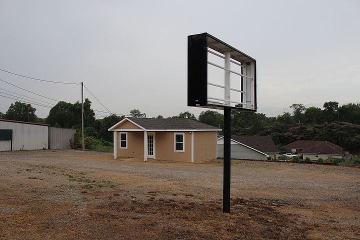 1st image of 2069 Highway 72