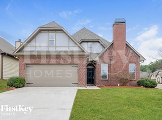 1000 Medinah Dr, Calera, AL 35040