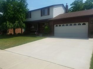 17921 Brentwood Dr, Riverview, MI 48193
