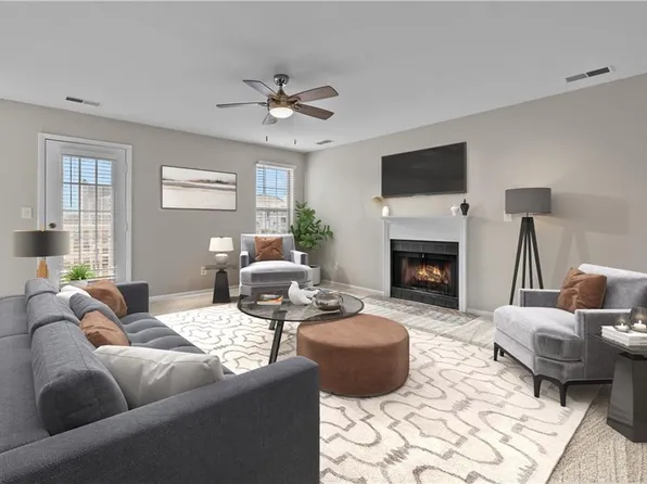 1812 Chantilly Ct, Virginia Beach, VA 23451