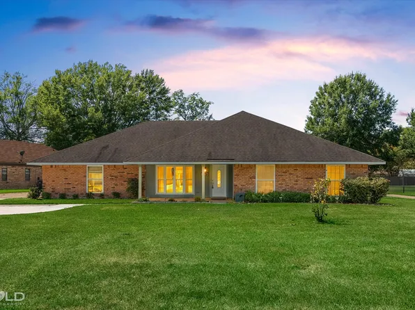 2107 Surrey Ln, Bossier City, LA 71111