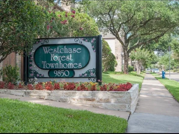 9850 Pagewood Ln APT 505, Houston, TX 77042