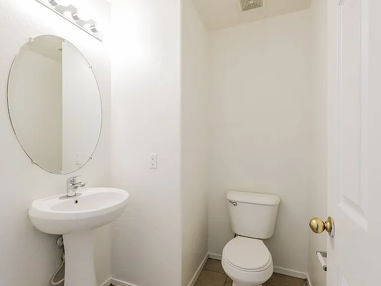 8633 W Cordes Rd — Photo 16