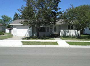 522 3rd St SW, Perham, MN 56573