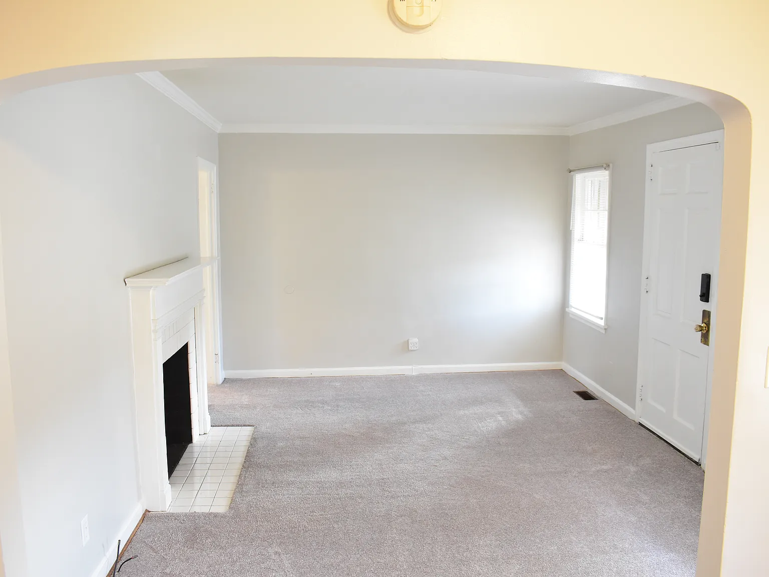 1 bed, 1200 sqft, $900 — Photo 4