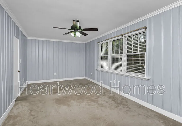 2417 Clark St #B — Photo 20