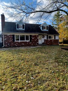 208 Pleasantview Dr, Grand Blanc, MI, 48439