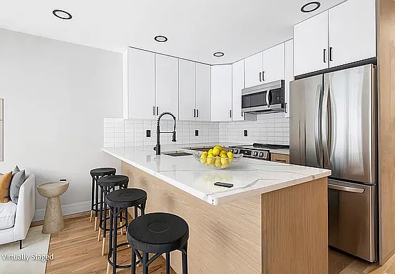 4th image of 334 E 116th St #2FAM