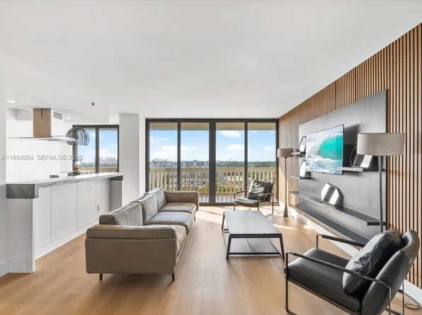 2000 Island Blvd APT 903, Aventura, FL 33160