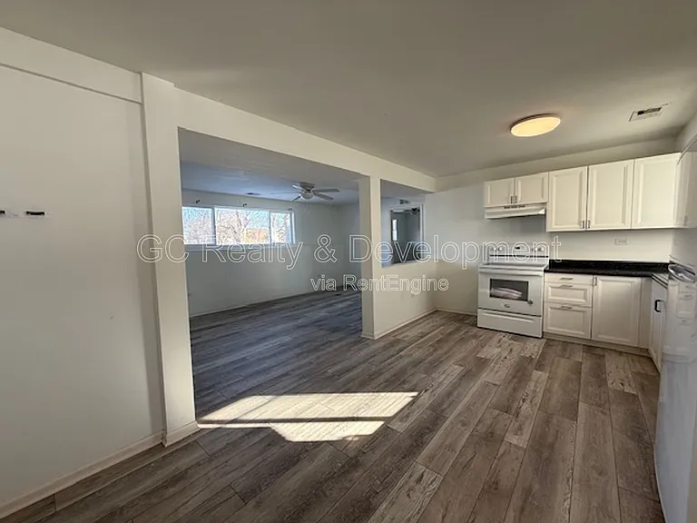 284 W Windsor Ter #2 — Photo 5
