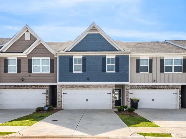 11694 Chatham Dr, Hampton, GA 30228