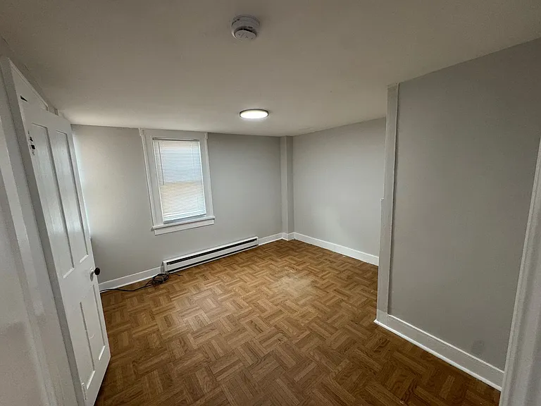 39 Bank St — Photo 12