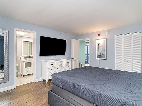 4th image of 6804 N Ocean Blvd. #1243