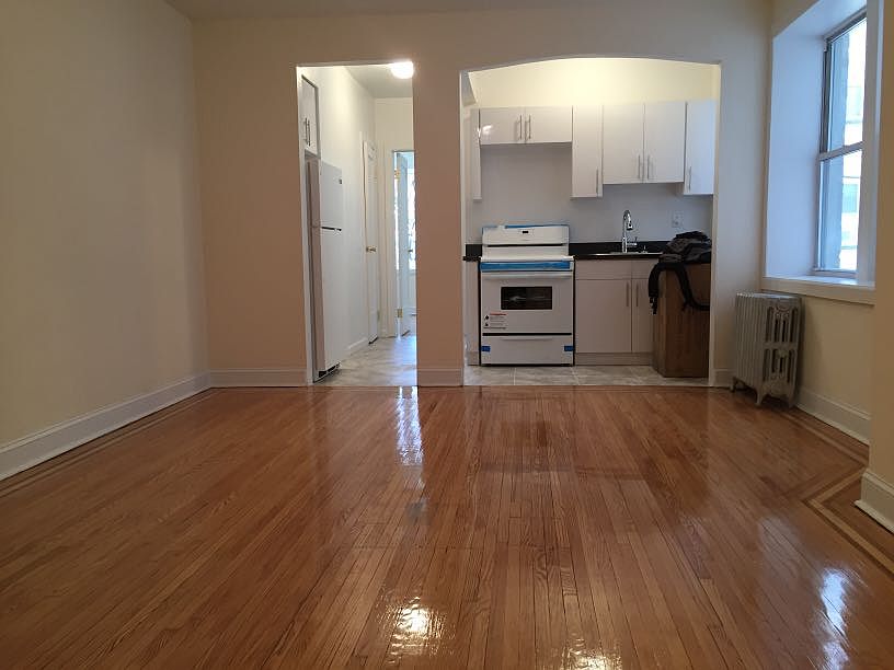 1st image of 4535 46th St APT 1e