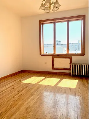 Rented by Apple Exclusive Realty Inc | media 16