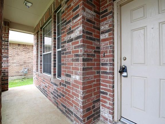 4th image of 25215 Calico Woods Ln