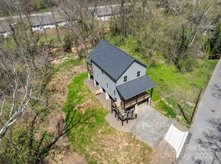 14 Whitson Rd, Asheville, NC 28805