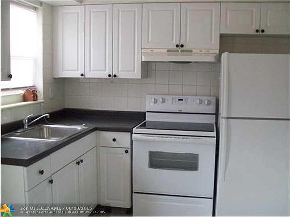 3rd image of 1477 NW 60th Ave #02