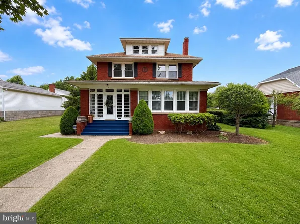 52 Birch St, Kane, PA 16735