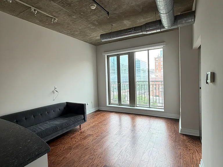 301 Massachusetts Ave NW #402 — Photo 31