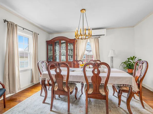 215-18 48th Avenue image 4 of 21