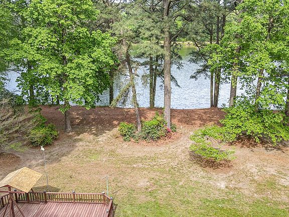 5th image of 25349 Greenwood Dr