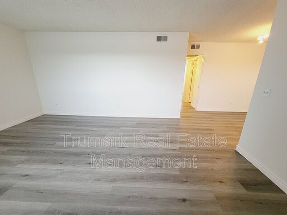 3rd image of 553 E Orange Grove Ave #G