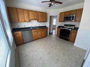 201 Belgrade Ave FLOOR 2, Roslindale, MA 02131