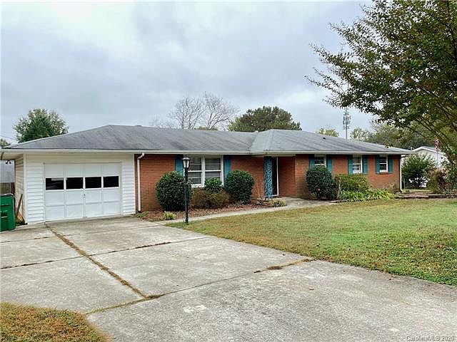 1st image of 3420 Orchard Knob Dr