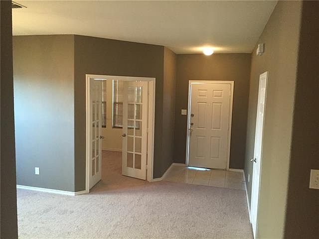 2nd image of 614 Fox Glen Dr