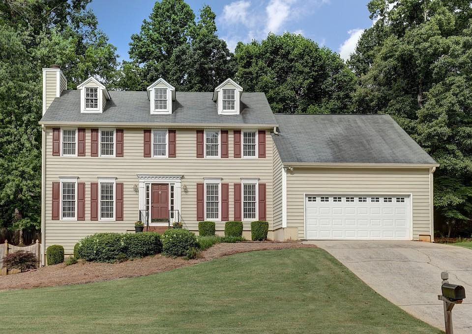 1st image of 3075 Vicksburg Dr