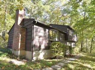 12 Reality Rd, Oxford, CT 06478