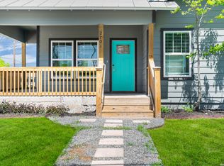 2701 E HOUSTON ST, San Antonio, TX 78202