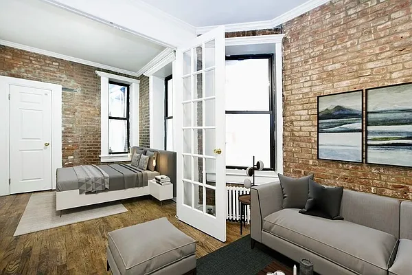 Rented by R New York | media 42