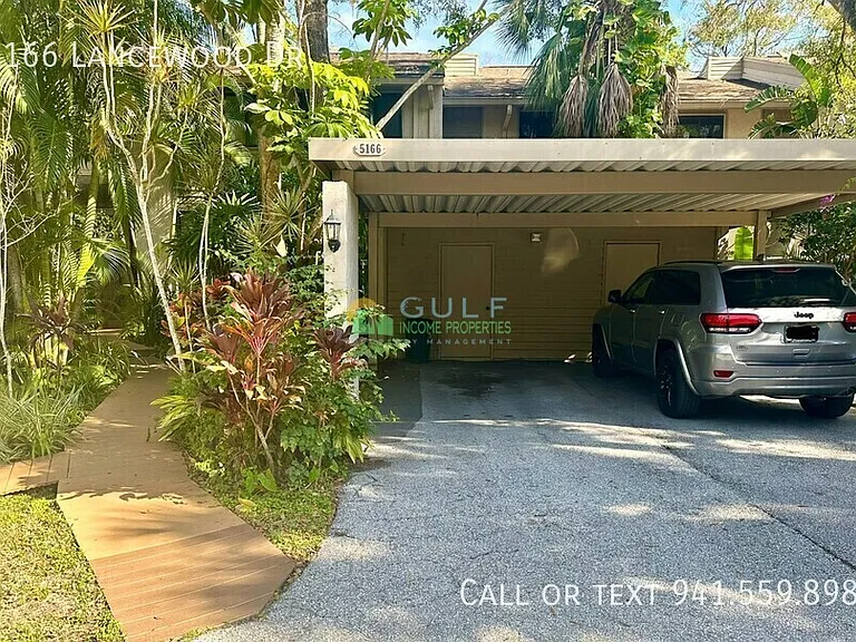 5166 Lancewood Dr — Photo 2