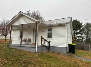 1113 Macgill St, Pulaski, VA 24301