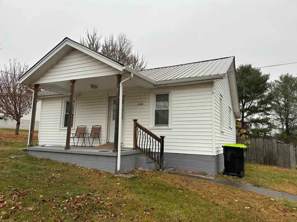 1113 Macgill St, Pulaski, VA 24301