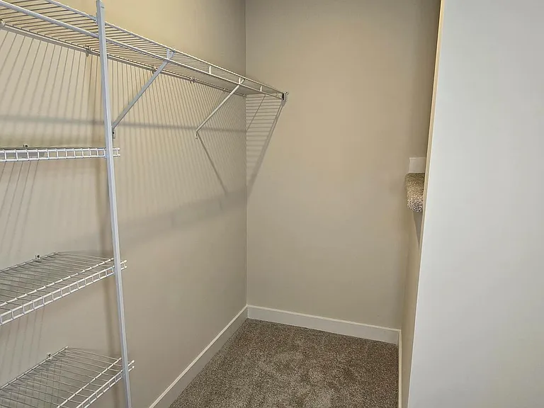 2542A Verona Pl — Photo 11