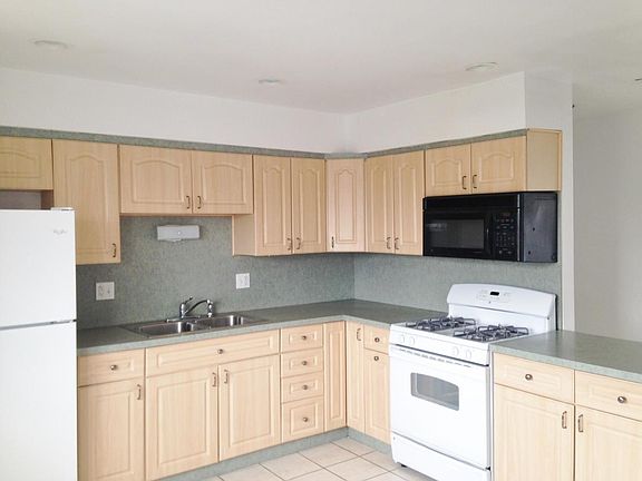 2nd image of 8140 Crestview Dr #M4