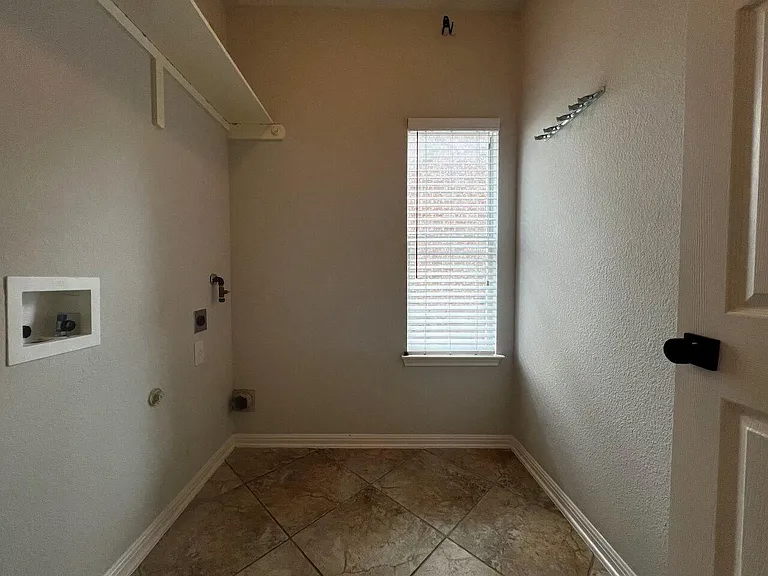 12513 Palfrey Dr — Photo 11