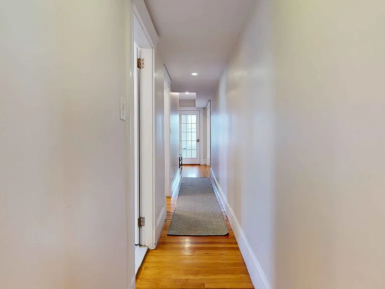 Clay St — Photo 14