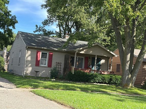 3rd image of 1401 Jolson Ave