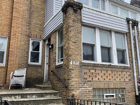 2nd image of 6418 Chelwynde Ave