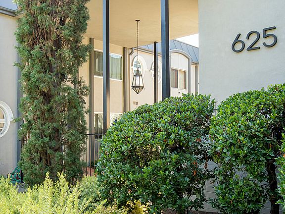 2nd image of 625 S Orange Grove Blvd APT 7