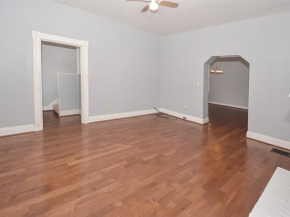 5th image of 814 Vine St