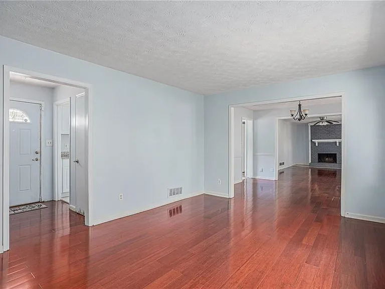 3660 Eagle Woods Cir — Photo 17
