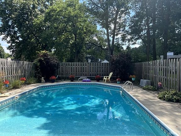 4th image of 30889 Ridgeview Dr